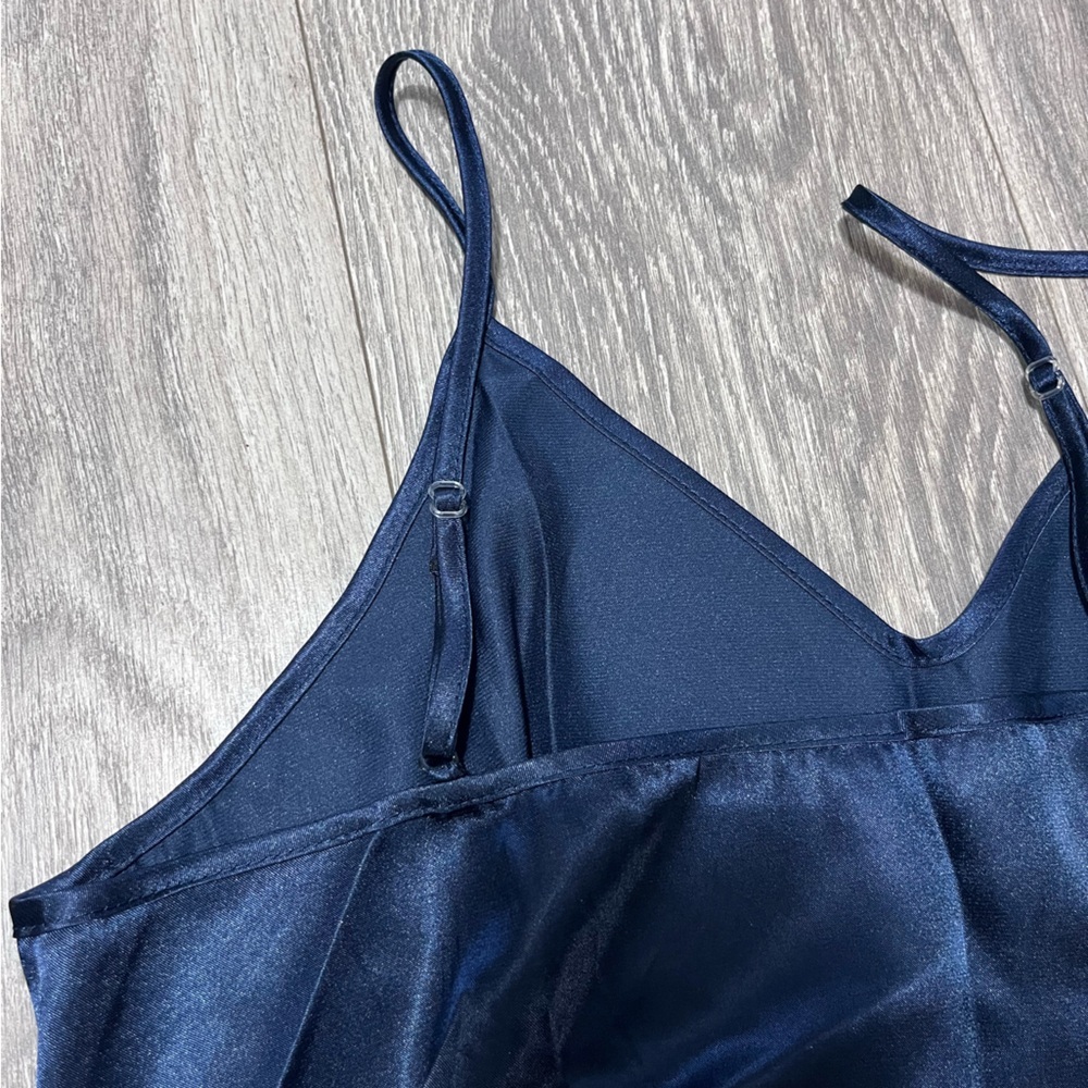 Silky Satin Pajama Set - New - Picture 3 of 3